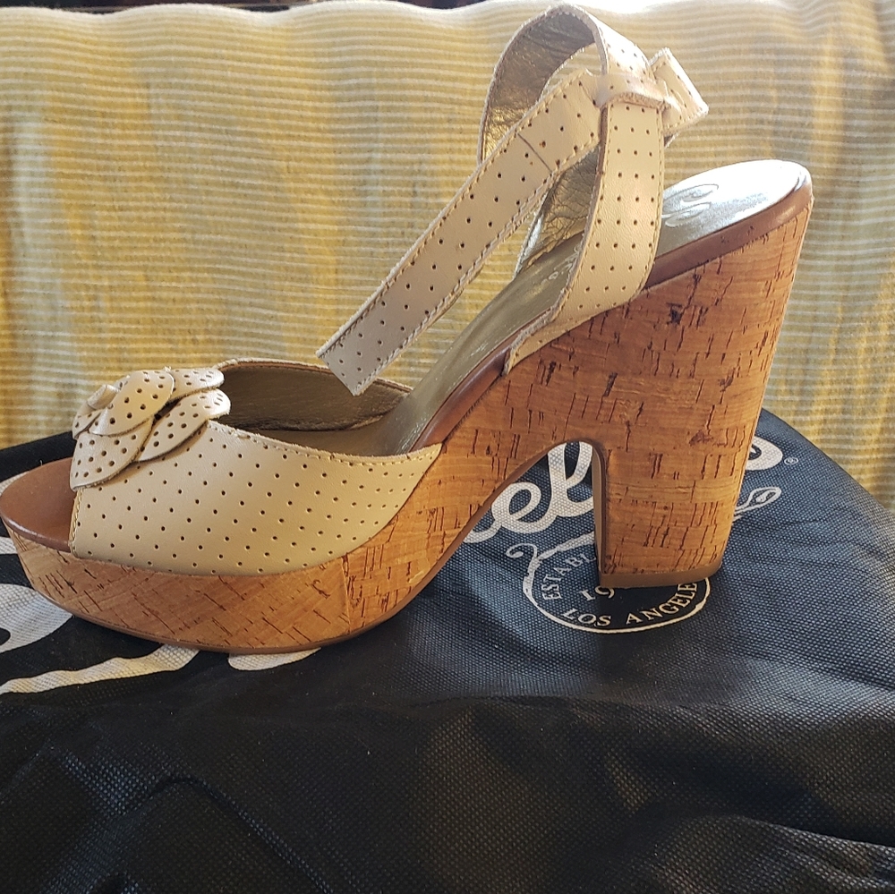 Perforated Sandal - Picture 4 of 5